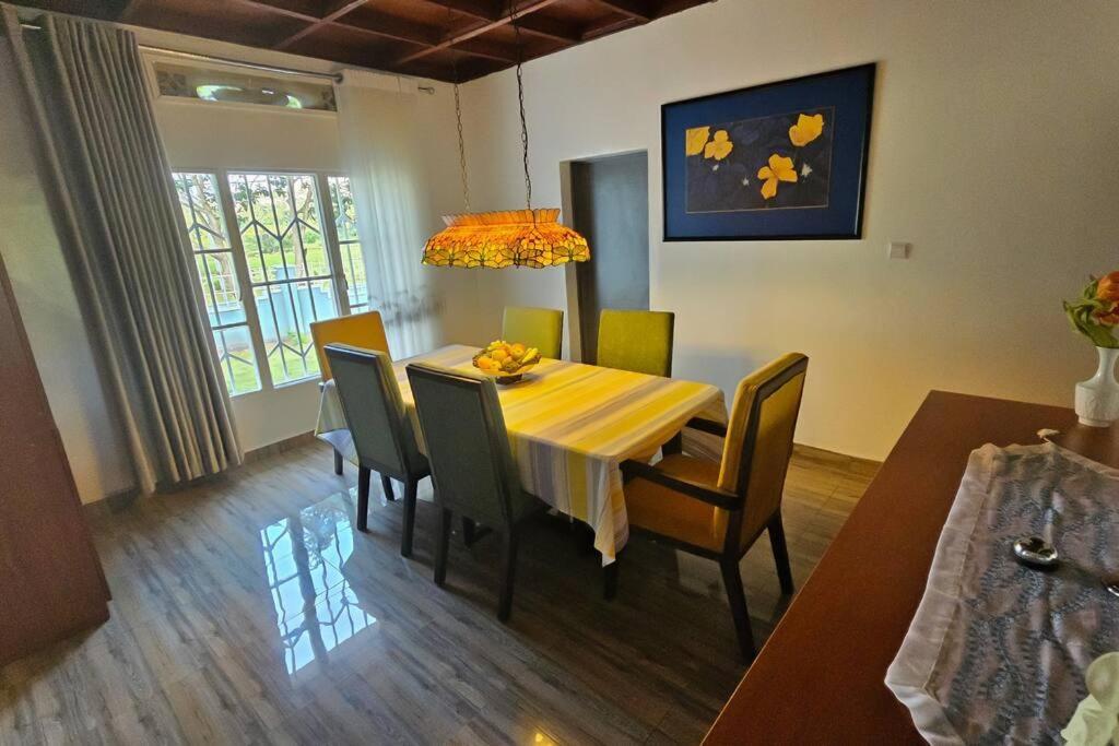 Complete 4-Bedroom House Facing Kigali Golf Course ภายนอก รูปภาพ